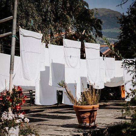 Zum Riesen Historic Refugium Hotel Laces Exterior foto