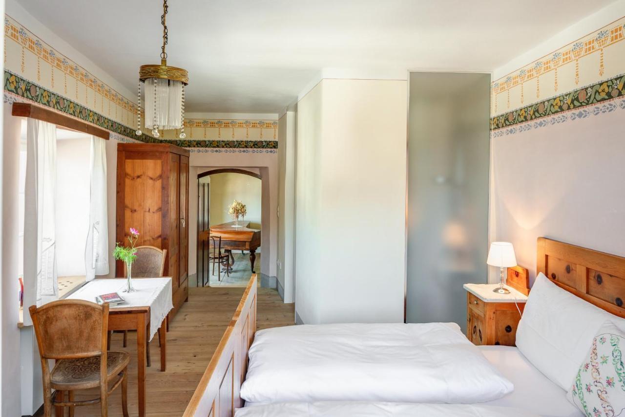 Zum Riesen Historic Refugium Hotel Laces Exterior foto